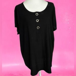 89 & Madison Black buttons Blouse. Beautiful condition!Worn few times.